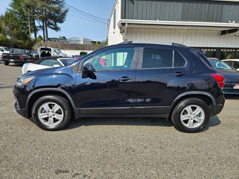 Used 2021 Chevrolet Trax LT image 11