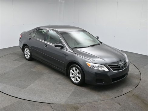 Used 2011 Toyota Camry image 34