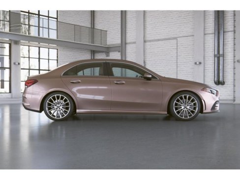 Used 2022 Mercedes-Benz A 220 image 2