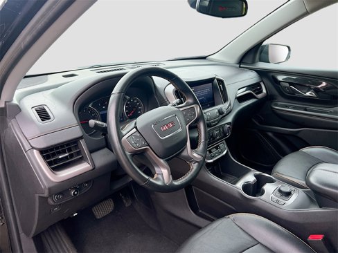 Used 2023 GMC Terrain AT4 image 9
