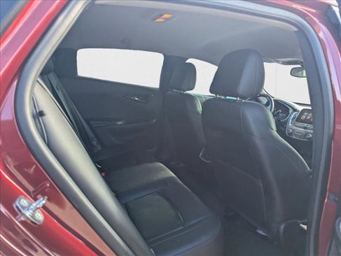 Used 2018 Chevrolet Malibu LT w/ Leather Package image 15