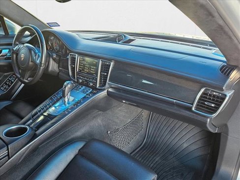 Used 2014 Porsche Panamera GTS image 22