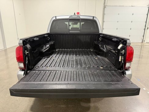 Used 2020 Toyota Tacoma SR image 9