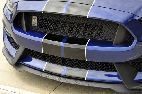 Used 2016 Ford Mustang Shelby GT350 w/ Technology Package image 8
