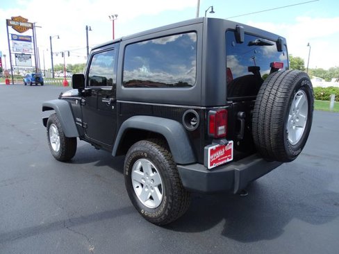 Used 2018 Jeep Wrangler Sport image 8