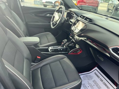 Used 2021 Chevrolet TrailBlazer RS image 28