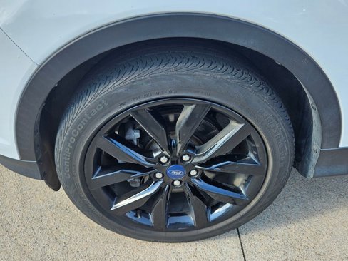 Used 2019 Ford Escape SE image 9