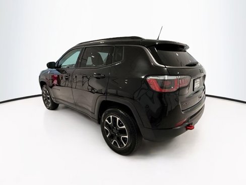 Used 2020 Jeep Compass Trailhawk image 6