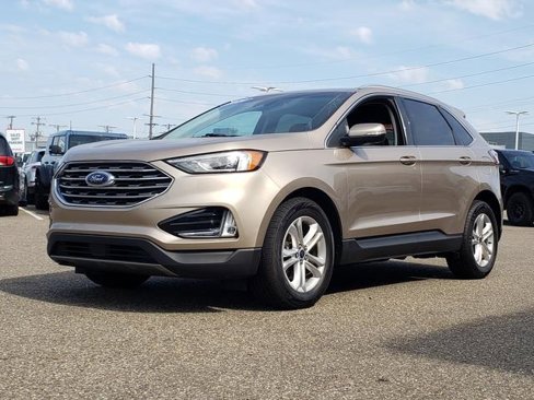Used 2020 Ford Edge SEL w/ Convenience Package image 4