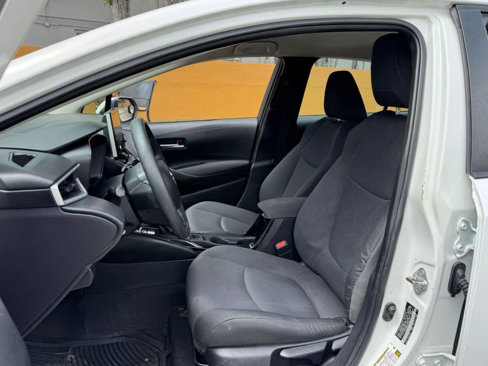 Used 2020 Toyota Corolla LE image 9
