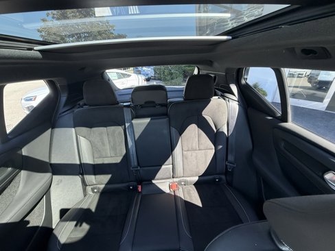 Used 2021 Volvo XC40 P8 Recharge image 19