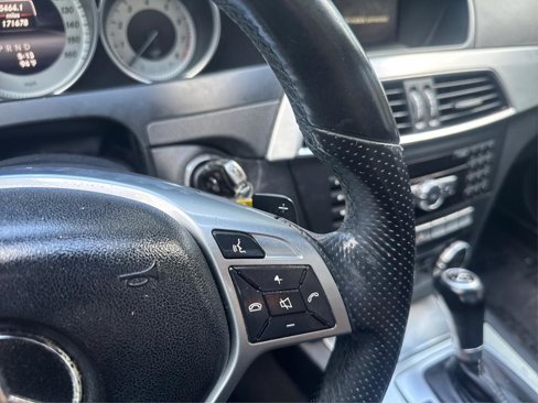 Used 2015 Mercedes-Benz C 250 Coupe image 23