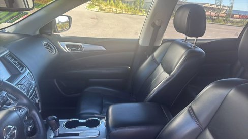 Used 2018 Nissan Pathfinder SL image 32