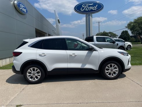 Used 2023 Ford Escape Active image 16