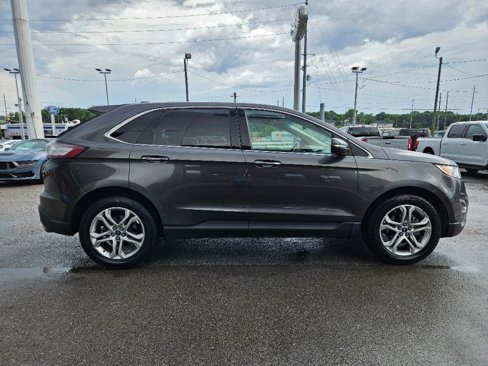 Used 2018 Ford Edge Titanium image 7