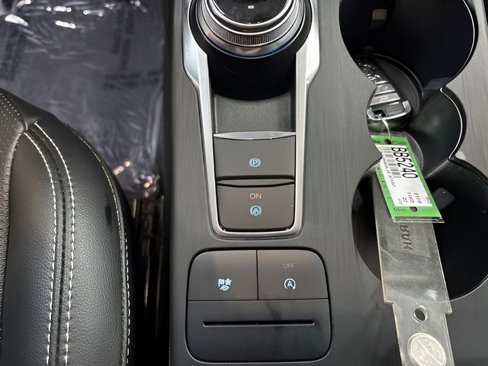 Used 2020 Ford Escape SEL image 23
