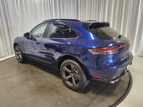 New 2025 Porsche Macan image 3