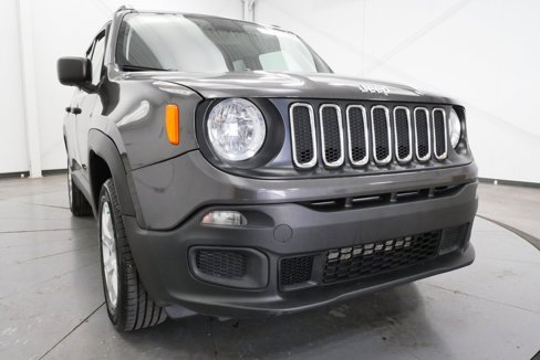 Used 2018 Jeep Renegade Sport w/ Power & Air Group image 35