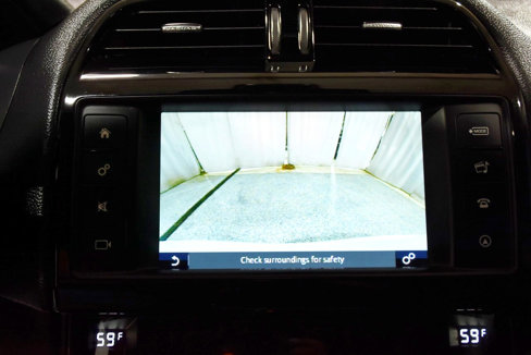 Used 2017 Jaguar XE image 32