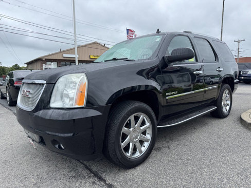 Used 2011 GMC Yukon Denali image 3