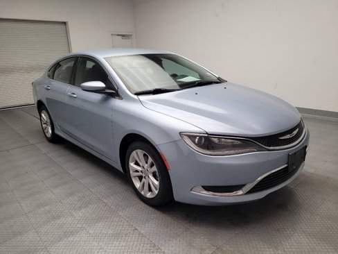 Used 2015 Chrysler 200 Limited w/ Convenience Group image 13