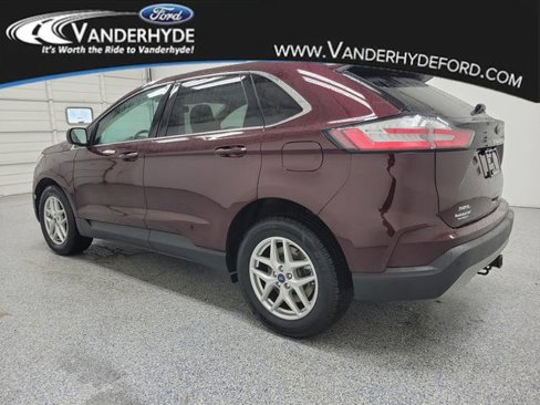 Used 2022 Ford Edge SEL w/ Convenience Package image 4