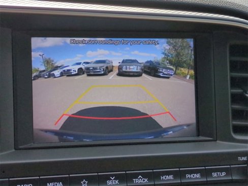 Used 2019 Hyundai Elantra SEL image 19