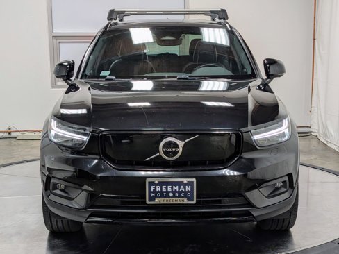Used 2021 Volvo XC40 P8 Recharge w/ Advanced Package image 3
