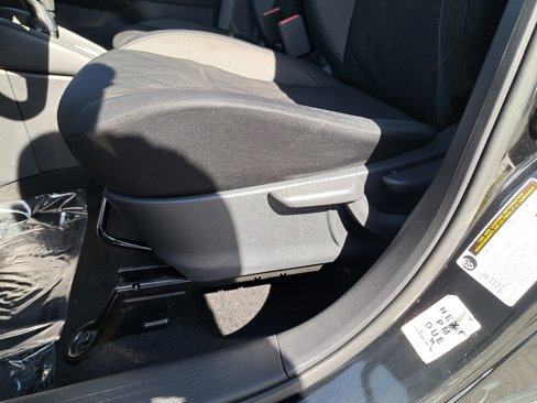 Used 2019 Nissan Kicks SV image 34