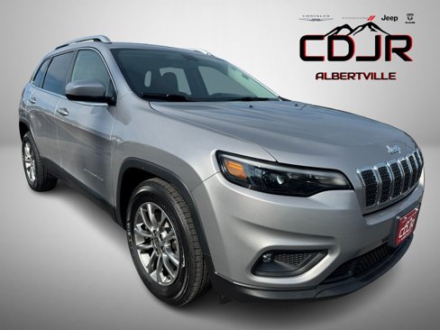 Used 2019 Jeep Cherokee Latitude Plus image 1