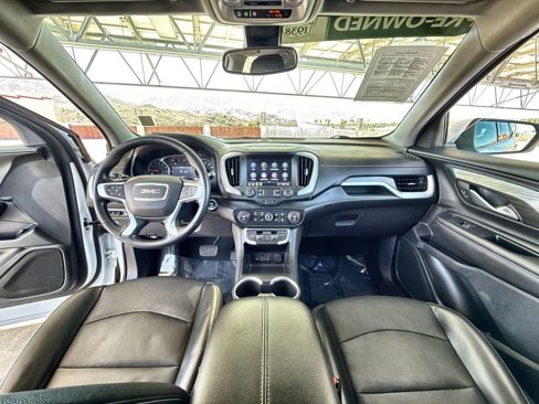 Used 2022 GMC Terrain SLT w/ Tech Package image 20