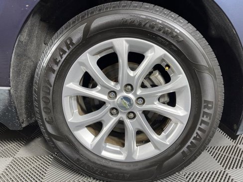 Used 2018 Chevrolet Equinox LS image 14