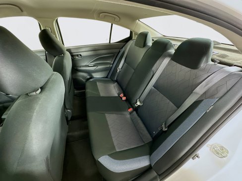 Used 2024 Nissan Versa SV image 26