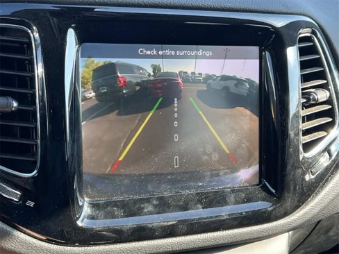 Used 2019 Jeep Compass Limited image 17
