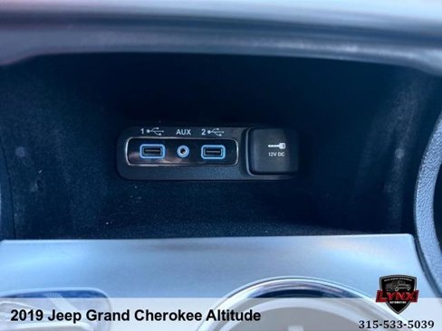 Used 2019 Jeep Grand Cherokee Altitude image 12