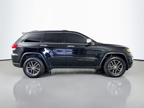 Used 2017 Jeep Grand Cherokee Limited w/ Luxury Group II image 8