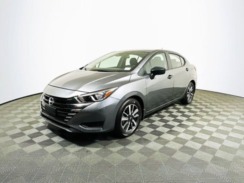 Used 2024 Nissan Versa S w/ S Plus Package image 4
