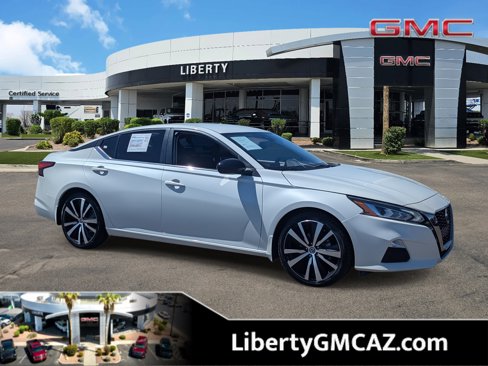 Used 2022 Nissan Altima 2.5 SR image 1