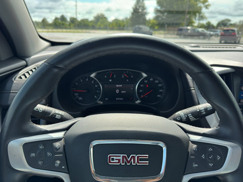 Certified 2023 GMC Terrain SLT image 11