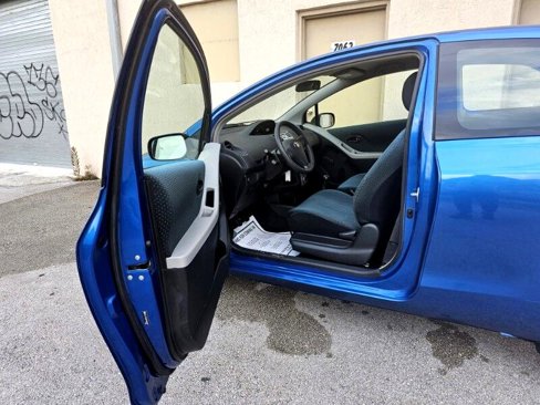 Used 2007 Toyota Yaris 2-Door Hatchback image 19