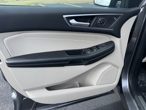 Used 2024 Ford Edge Titanium w/ Equipment Group 301A image 10