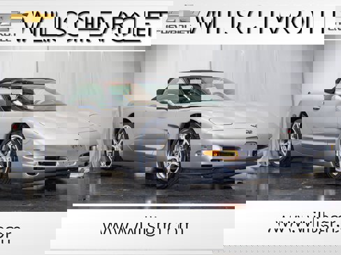 Used 2004 Chevrolet Corvette Convertible w/ Preferred Equipment Group image 1