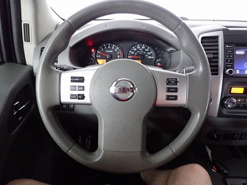 Used 2020 Nissan Frontier SV w/ Midnight Edition Floor Mats image 21