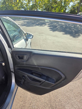 Used 2014 Ford Fiesta S image 11