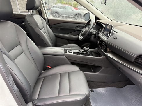 Certified 2022 Nissan Rogue SV w/ SV Premium Package image 30