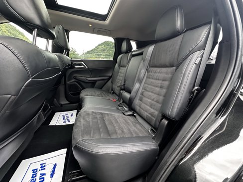 Used 2022 Mitsubishi Outlander SE image 22
