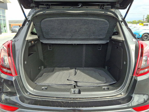 Certified 2022 Buick Encore Preferred image 28