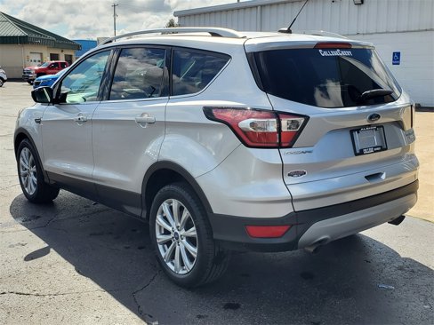 Used 2017 Ford Escape Titanium image 7