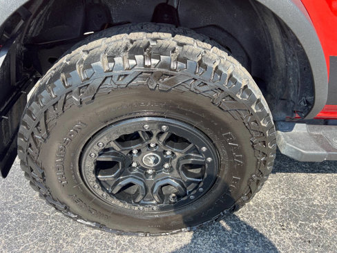 Used 2022 Ford Bronco Wildtrak image 9