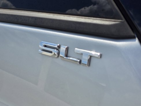 Used 2019 GMC Terrain SLT image 11